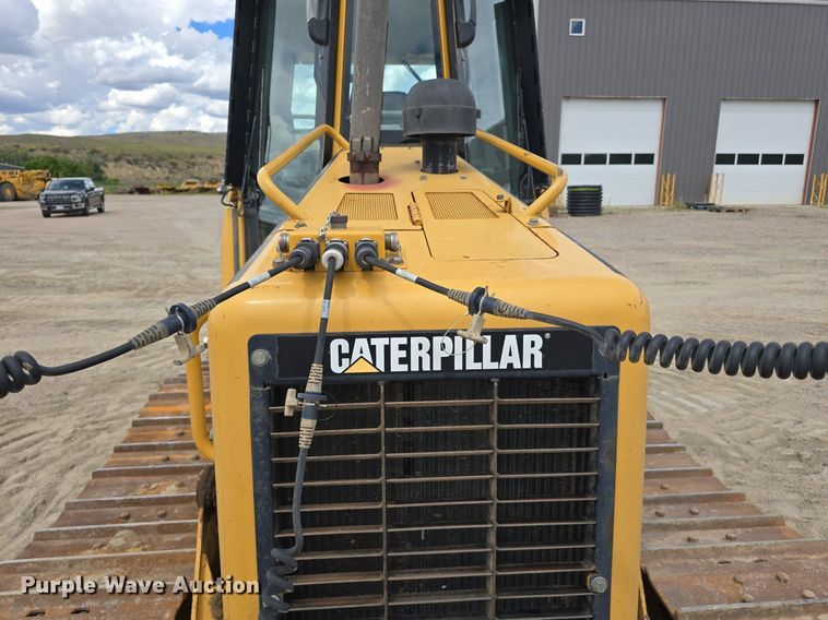 image for item EG9854 2006 Caterpillar D5G XL dozer