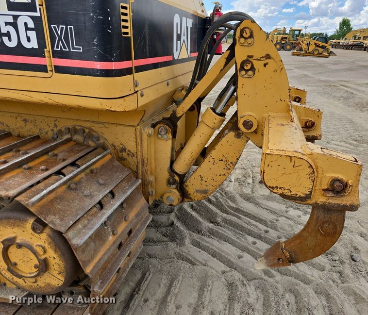 image for item EG9854 2006 Caterpillar D5G XL dozer