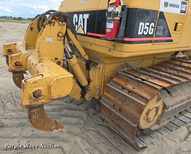 image for item EG9854 2006 Caterpillar D5G XL dozer