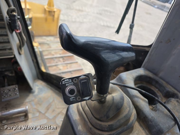 image for item EG9854 2006 Caterpillar D5G XL dozer