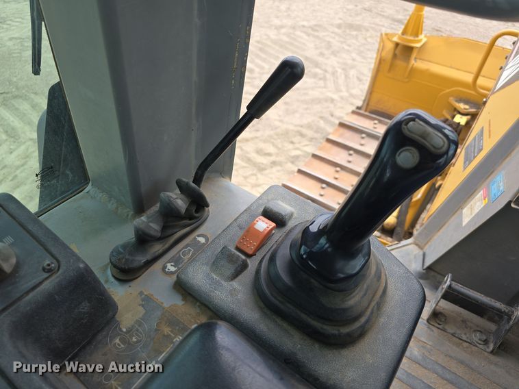 image for item EG9854 2006 Caterpillar D5G XL dozer