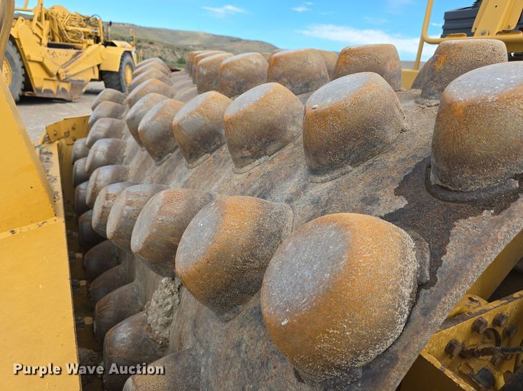 image for item EG9855 2005 Caterpillar CP-563E single drum vibratory roller