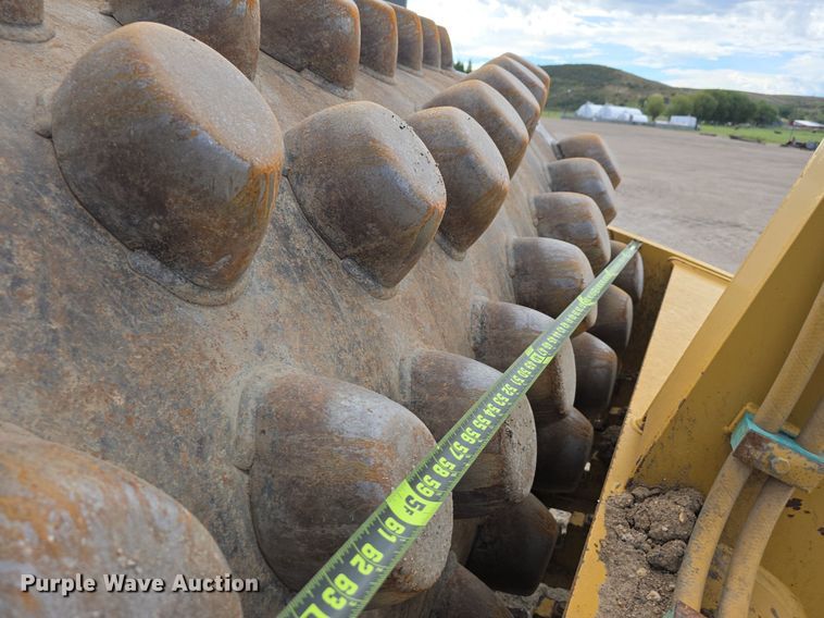 image for item EG9855 2005 Caterpillar CP-563E single drum vibratory roller