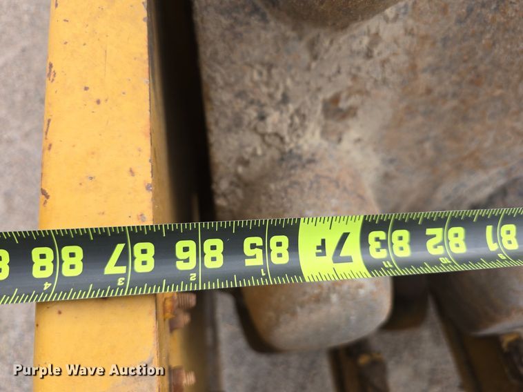 image for item EG9855 2005 Caterpillar CP-563E single drum vibratory roller