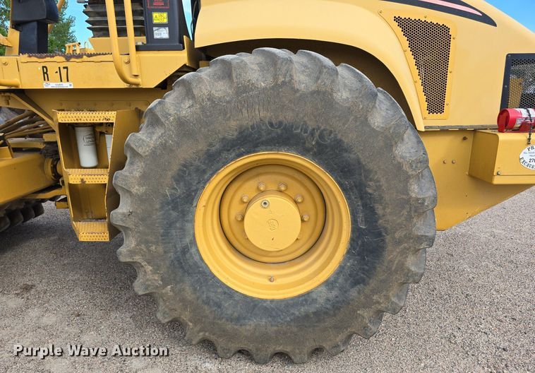 image for item EG9855 2005 Caterpillar CP-563E single drum vibratory roller