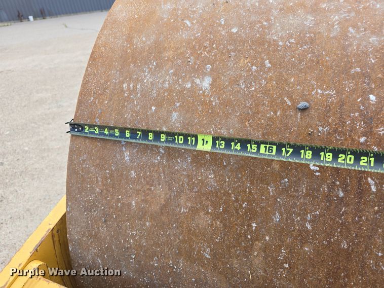 image for item EG9857 2007 Caterpillar CS-563E single drum vibratory roller