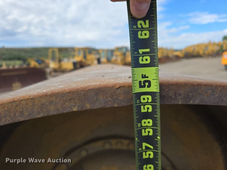 image for item EG9857 2007 Caterpillar CS-563E single drum vibratory roller