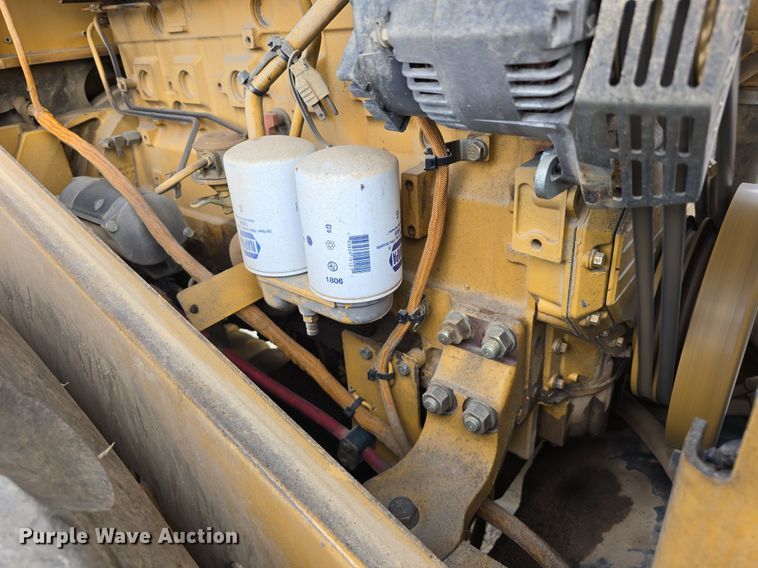 image for item EG9857 2007 Caterpillar CS-563E single drum vibratory roller