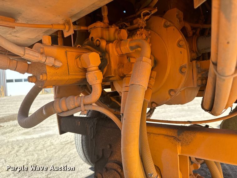 image for item EG9858 2008 Rosco RB-48 broom