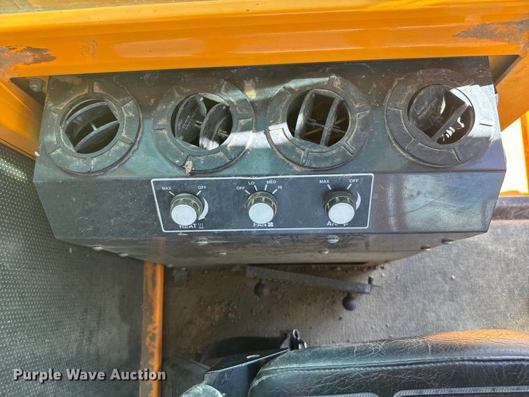 image for item EG9858 2008 Rosco RB-48 broom