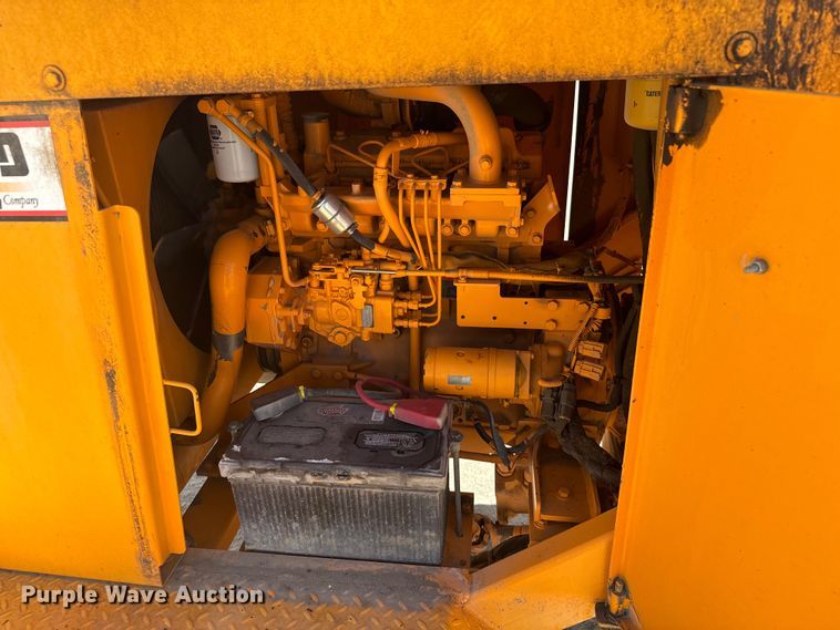 image for item EG9858 2008 Rosco RB-48 broom