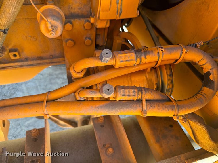 image for item EG9858 2008 Rosco RB-48 broom