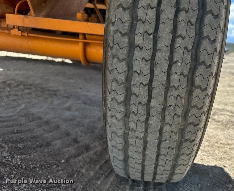 image for item EG9858 2008 Rosco RB-48 broom