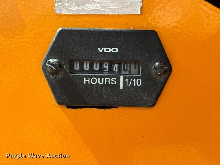 image for item EG9858 2008 Rosco RB-48 broom