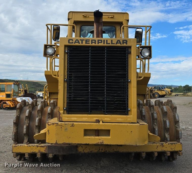 image for item EG9860 1982 Caterpillar 816B soil compactor