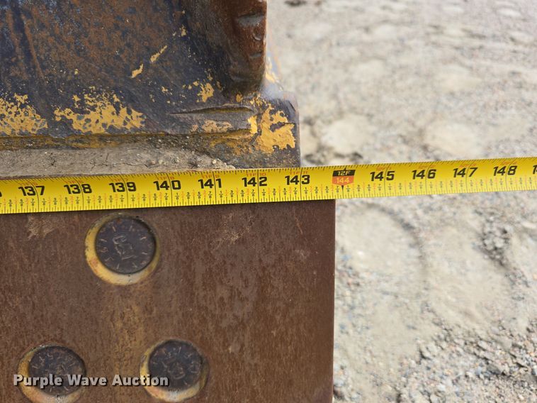 image for item EG9860 1982 Caterpillar 816B soil compactor