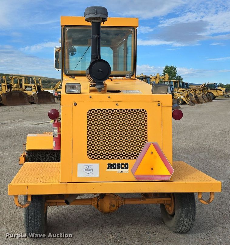 image for item EG9862 2005 Rosco RB-48 broom