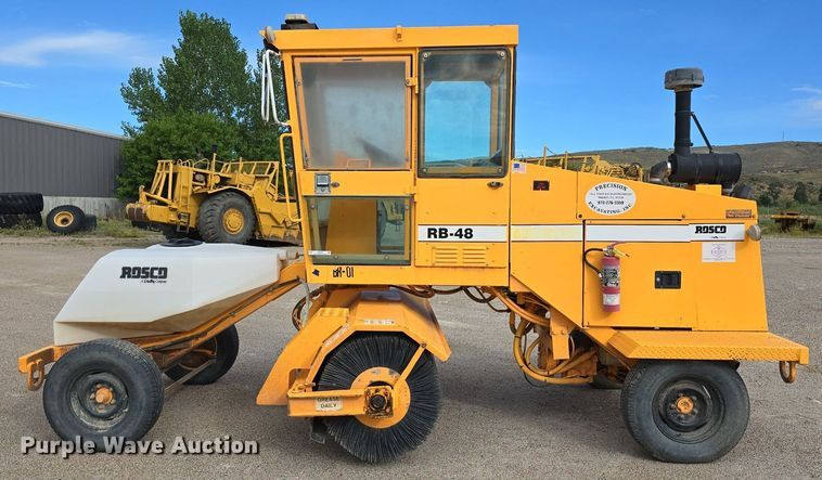 image for item EG9862 2005 Rosco RB-48 broom