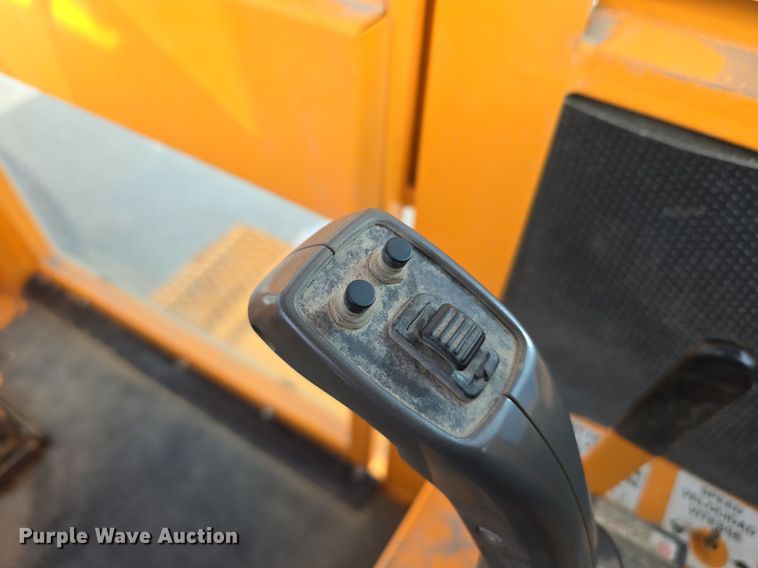 image for item EG9862 2005 Rosco RB-48 broom