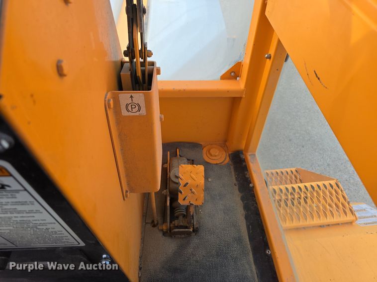 image for item EG9862 2005 Rosco RB-48 broom