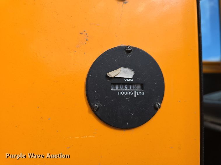 image for item EG9862 2005 Rosco RB-48 broom