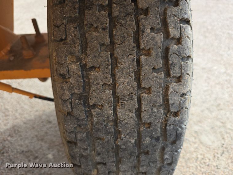 image for item EG9862 2005 Rosco RB-48 broom