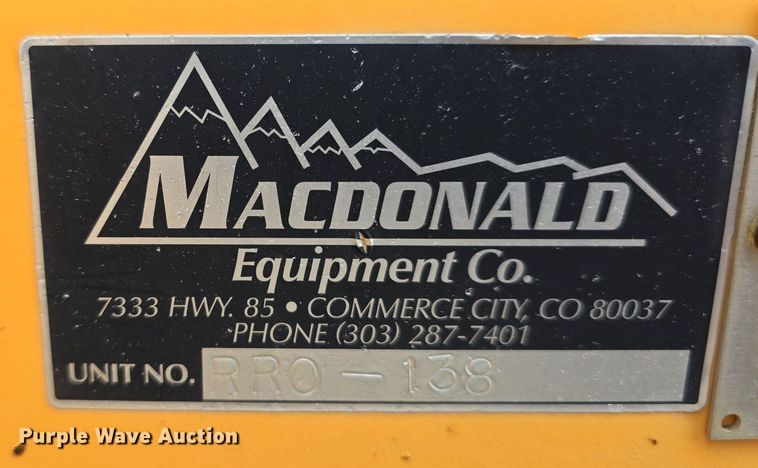 image for item EG9862 2005 Rosco RB-48 broom