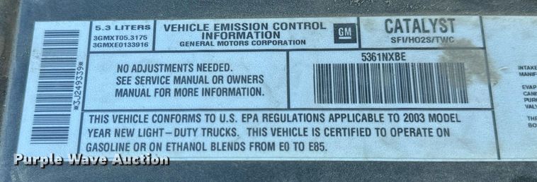 image for item EG9865 2003 Chevrolet Suburban  SUV