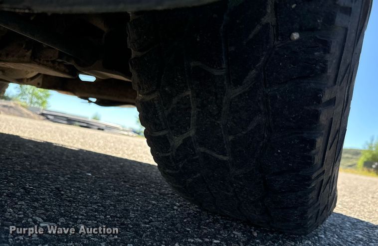 image for item EG9865 2003 Chevrolet Suburban  SUV