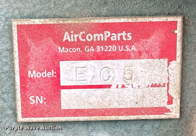 image for item EG9866 1988 International 1754 fuel / lube truck