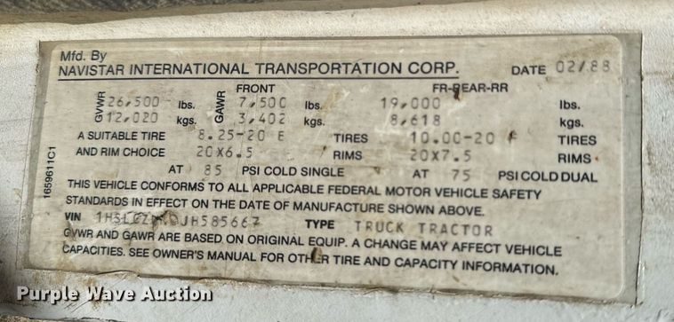 image for item EG9866 1988 International 1754 fuel / lube truck