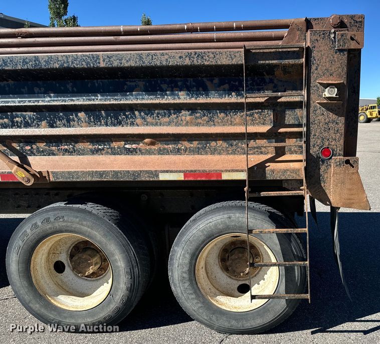 image for item EG9868 1996 Mack CH613 dump truck