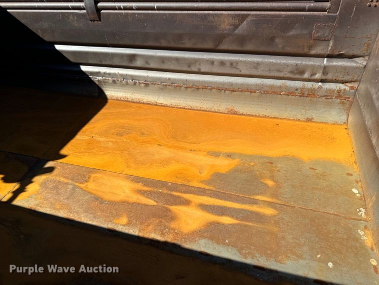 image for item EG9868 1996 Mack CH613 dump truck