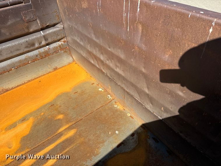 image for item EG9868 1996 Mack CH613 dump truck