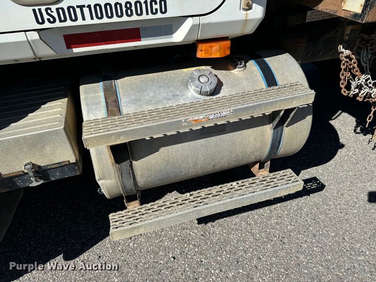 image for item EG9868 1996 Mack CH613 dump truck