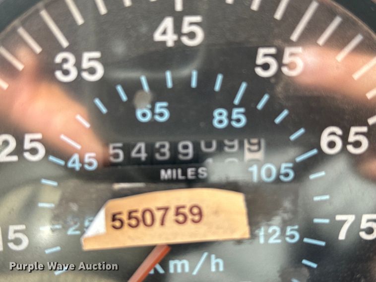 image for item EG9868 1996 Mack CH613 dump truck