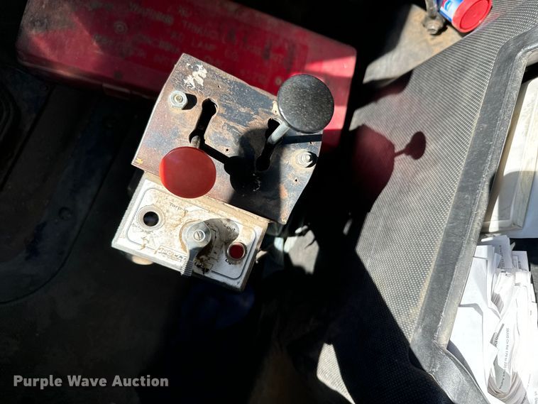 image for item EG9868 1996 Mack CH613 dump truck