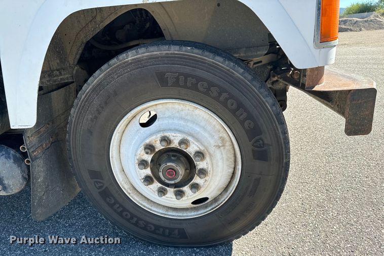 image for item EG9868 1996 Mack CH613 dump truck