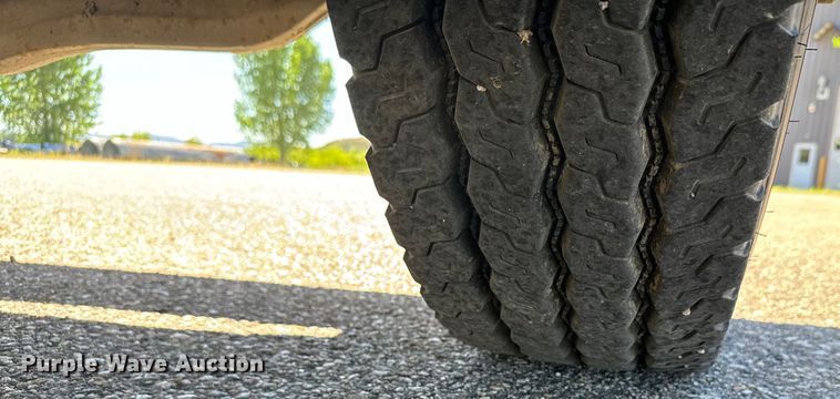 image for item EG9868 1996 Mack CH613 dump truck