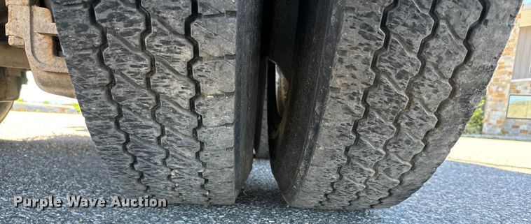 image for item EG9868 1996 Mack CH613 dump truck