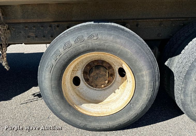 image for item EG9868 1996 Mack CH613 dump truck