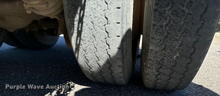 image for item EG9868 1996 Mack CH613 dump truck