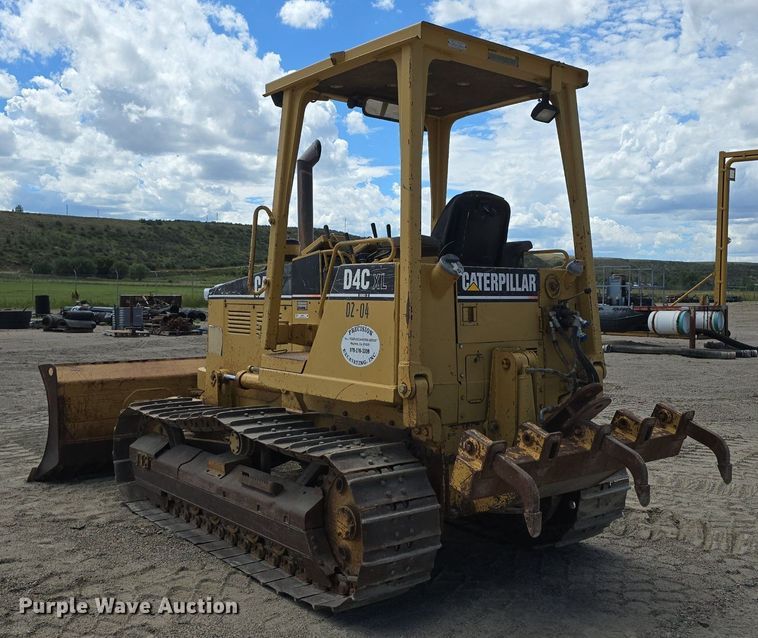 image for item EG9875 1995 Caterpillar D4C XL dozer