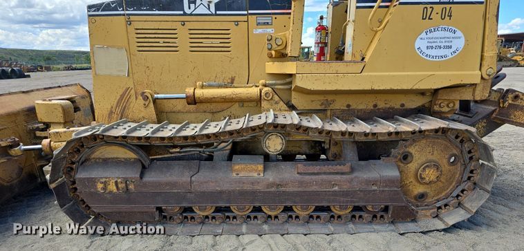 image for item EG9875 1995 Caterpillar D4C XL dozer