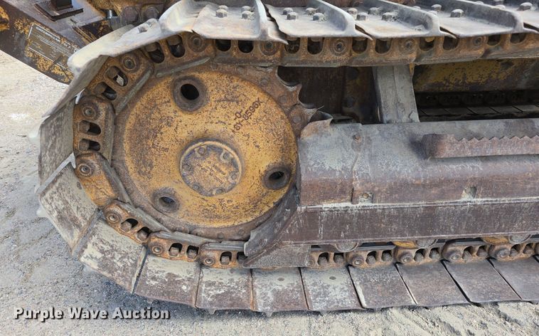 image for item EG9875 1995 Caterpillar D4C XL dozer