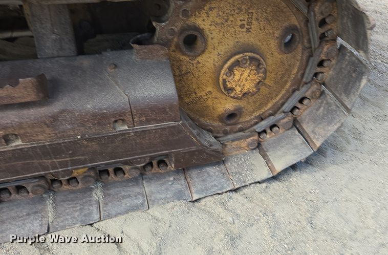 image for item EG9875 1995 Caterpillar D4C XL dozer