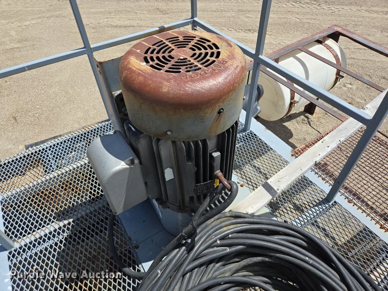 image for item EG9880 SRS Crisafulli pond pump