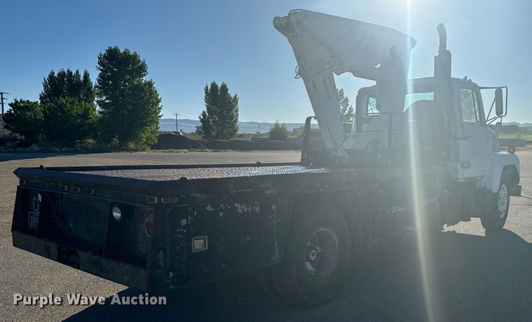 image for item LW9788 1977 Ford 7000 crane truck