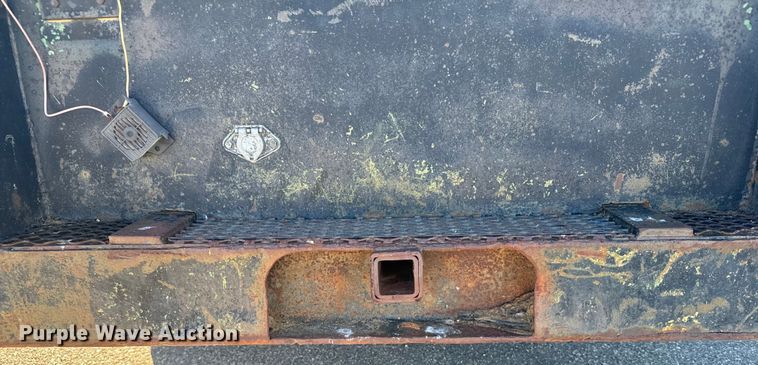 image for item LW9788 1977 Ford 7000 crane truck