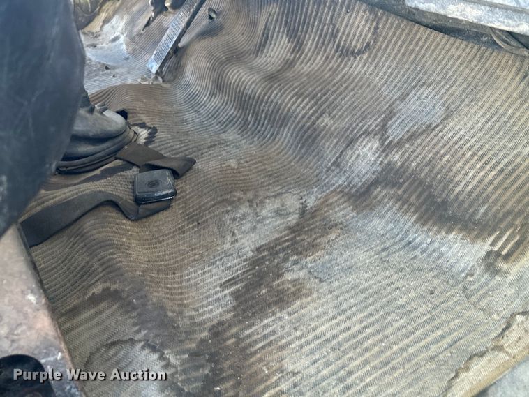 image for item LW9788 1977 Ford 7000 crane truck